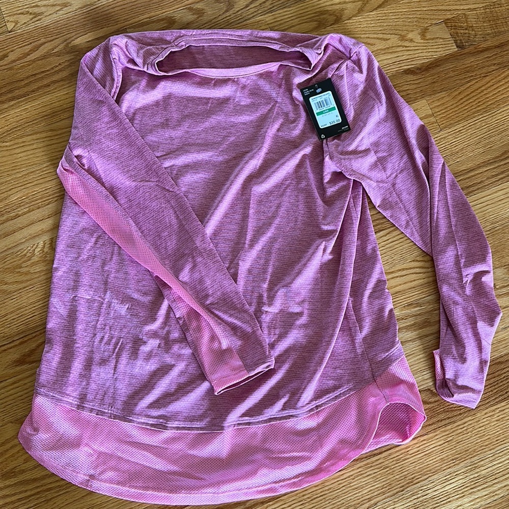NWT Under Armour tech vent long sleeve shirt-pink